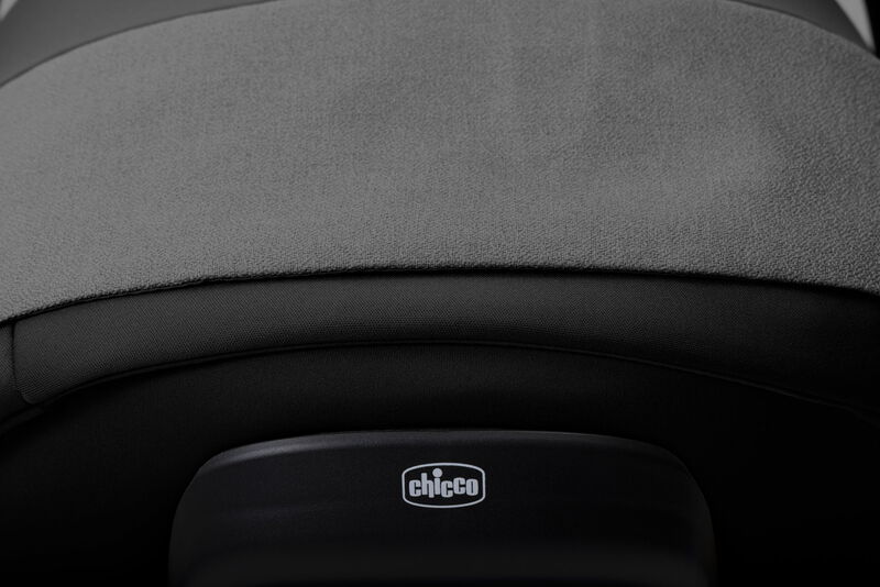 First-Seat Recline I-Size Car Seat Black Satin image number 18